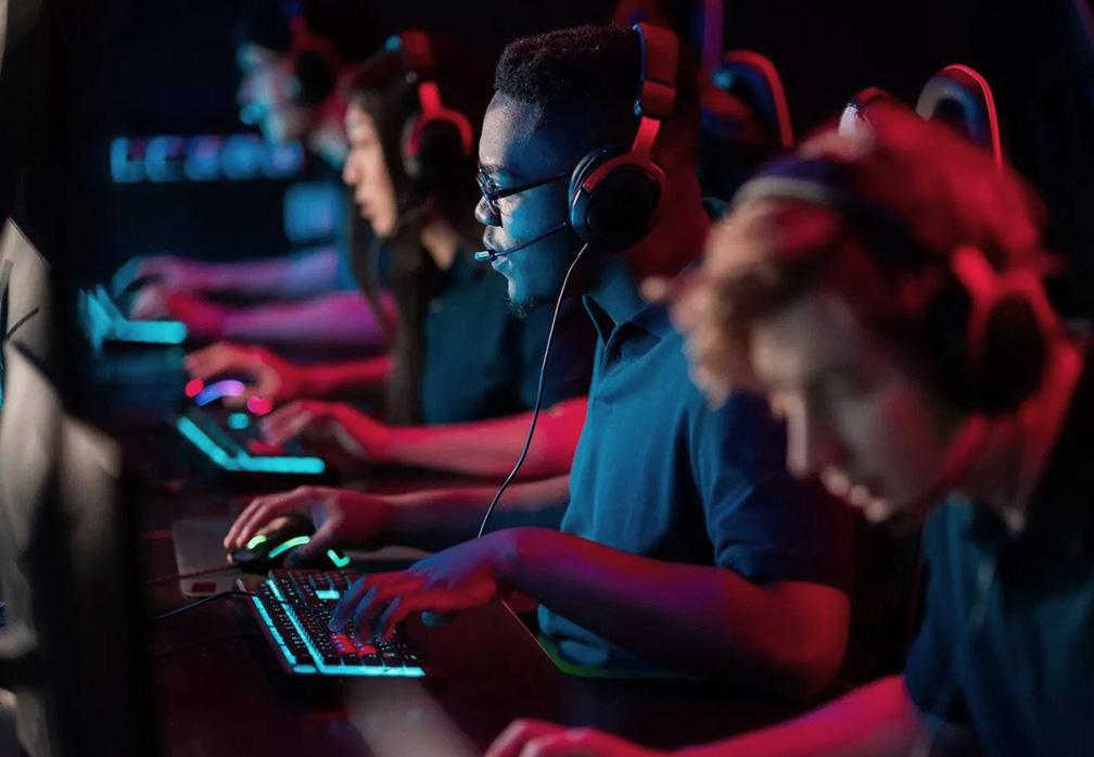 The face of broadcasts: How to work effectively with casters